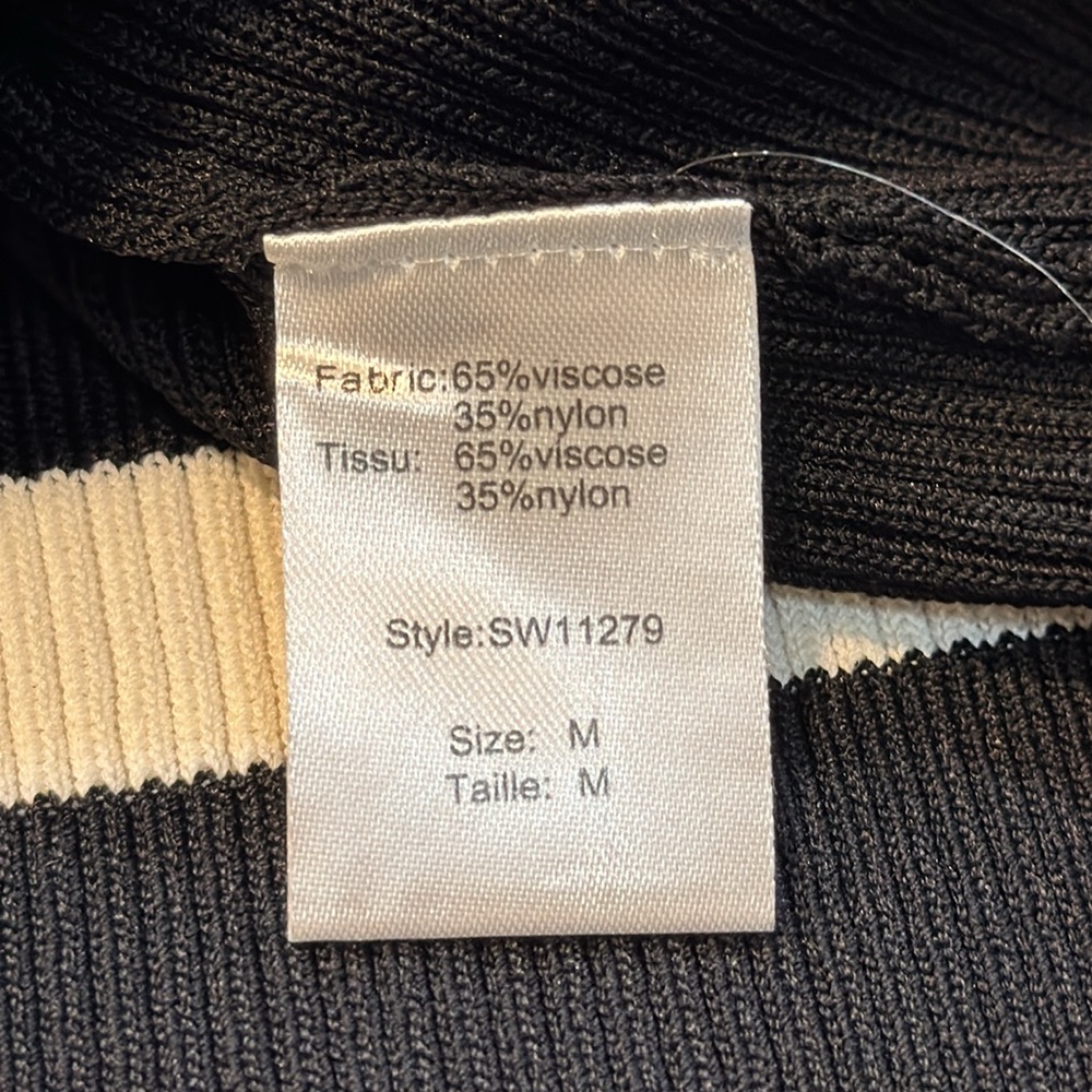 Elan | Wyonna Classic V-Neck Sweater in Black White Size M Medium - Picture 6 of 11